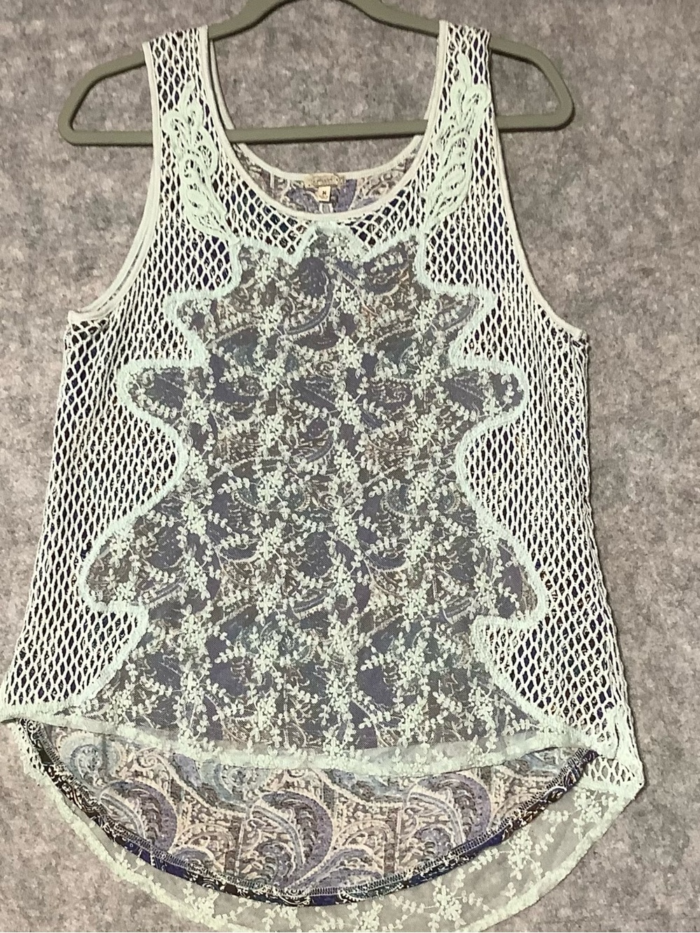 gimmicks by BKE Blue Lace & Mesh Overlay Tank